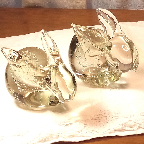 Controlled Bubble Art Glass Bunnies - Picture 1 of 14
